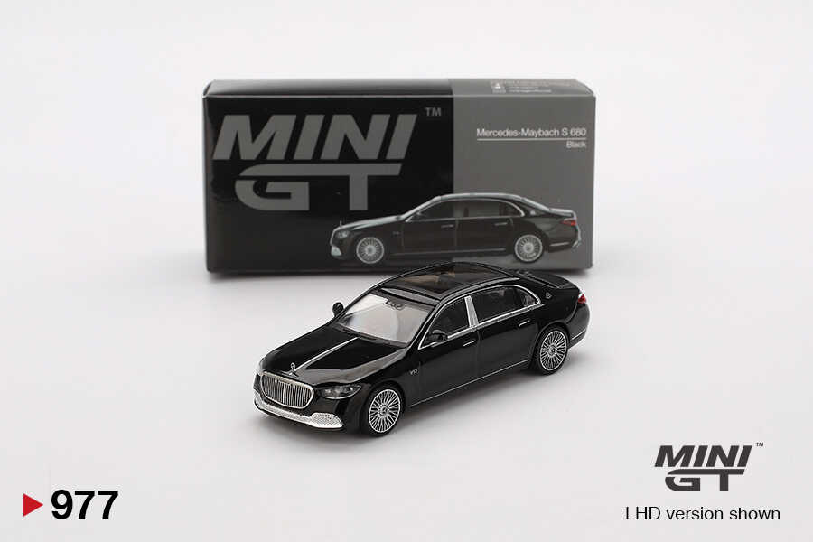 on-satis-mini-gt-164-mercedes-maybach-s-680-black-mgt00977-164-mini-gt-10367-36-B.jpg