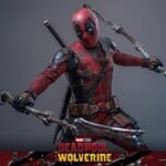 Deadpool (Battling Version) Sixth Scale Figure