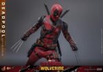 Deadpool (Battling Version) Sixth Scale Figure - Görsel 3
