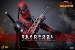 Deadpool (Battling Version) Sixth Scale Figure - Görsel 4
