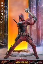 Deadpool (Battling Version) Sixth Scale Figure - Görsel 6