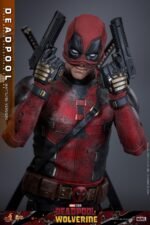 Deadpool (Battling Version) Sixth Scale Figure - Görsel 7