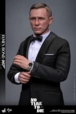 James Bond (NTTD) Sixth Scale Figure - Görsel 4