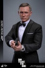 James Bond (NTTD) Sixth Scale Figure - Görsel 10
